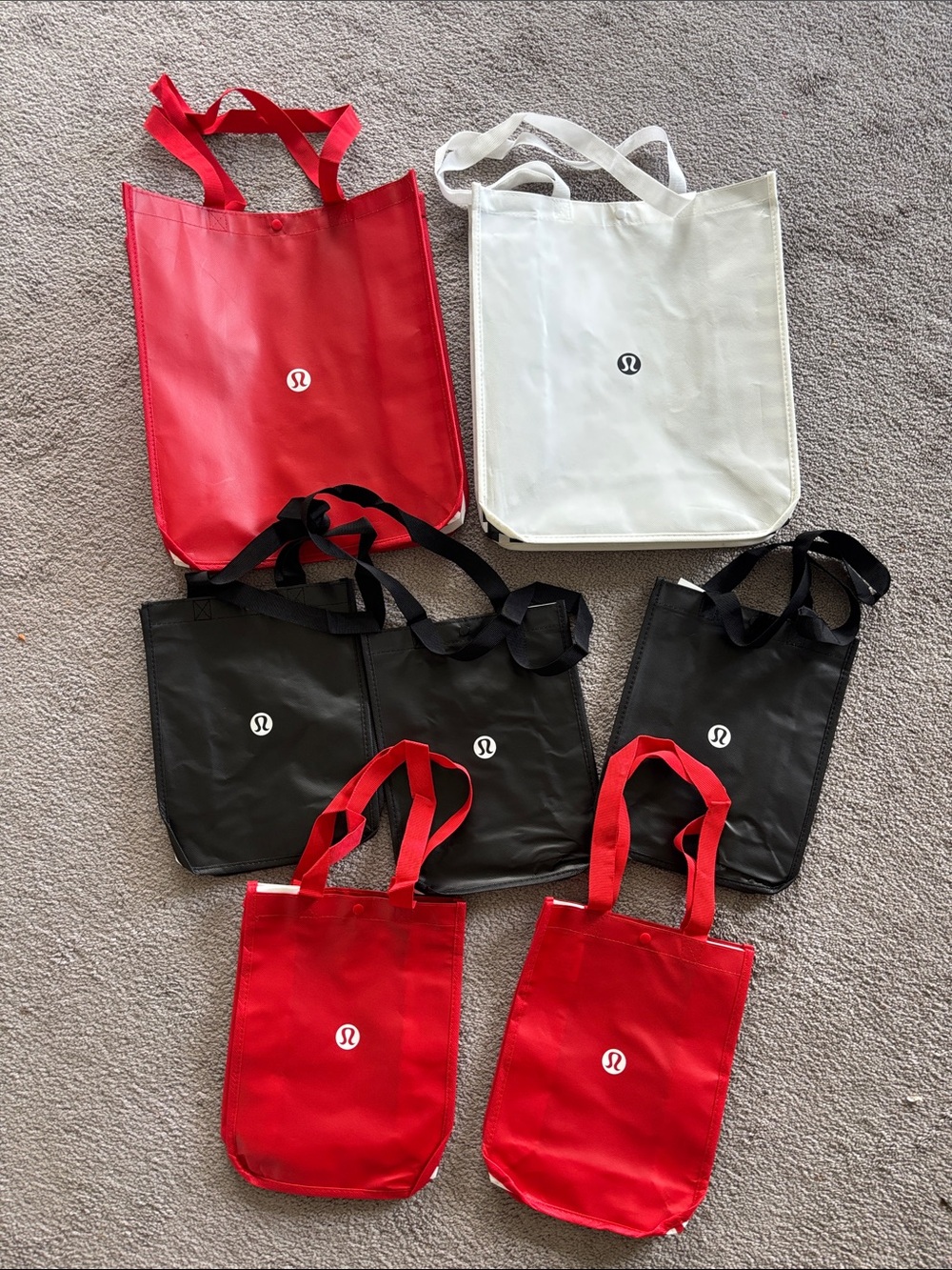 nwt！lululemon athletica Reusable Tote Bags- Red, Black, White